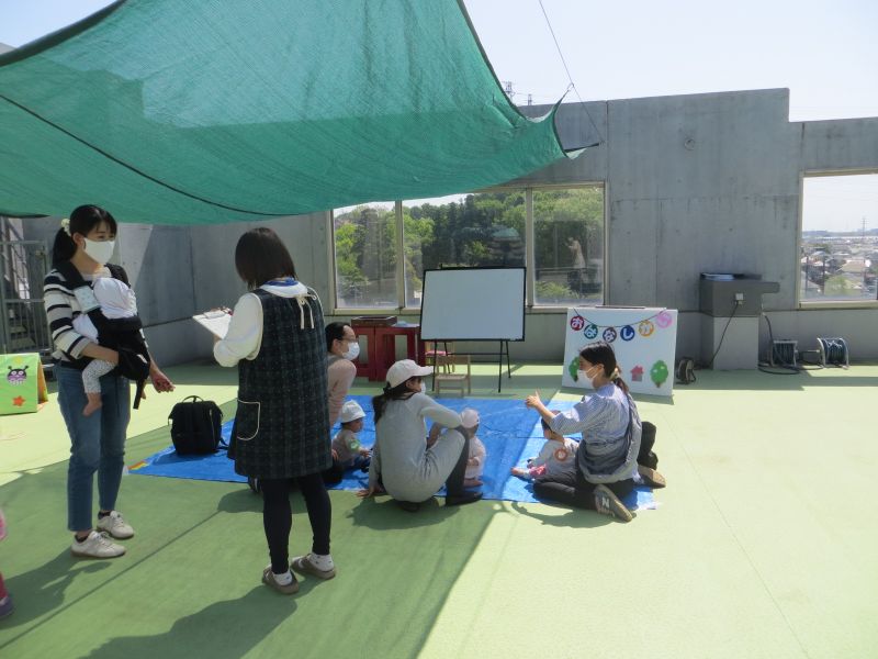 おはなし会4月②